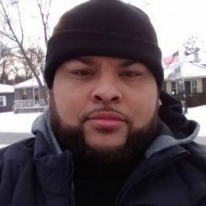 Meet your Posher, Ray